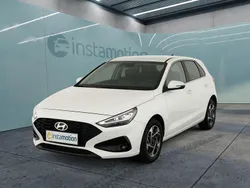Weiß Neu 2025 Hyundai i30 Limousine | 22.499 € (Fairer Preis)
