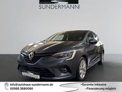Grau Gebraucht 2021 Renault Clio V Experience Kleinwagen | 11.790 € (Guter Preis)