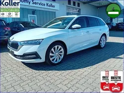 Weiß Gebraucht 2022 Skoda Octavia Kombi | 22.970 € (Guter Preis)