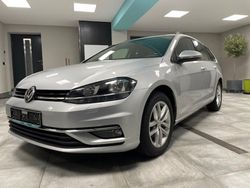 Silber Gebraucht 2018 VW Golf VII Kombi | 17.850 € (Fairer Preis)