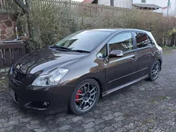 Braun Gebraucht 2024 Toyota Blade Kleinwagen | 9.750 €