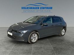 Grau Gebraucht 2022 VW Golf VIII Life Limousine | 16.990 € (Fairer Preis)