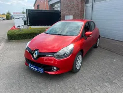 Rot Gebraucht 2014 Renault Clio IV Authentique Kleinwagen | 4.950 €
