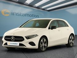 Weiß Gebraucht 2024 Mercedes A200 Limousine | 31.099 € (Etwas zu teuer)