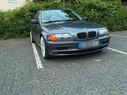 Grau Gebraucht 2001 BMW 316 Limousine | 4.000 € (Teuer)