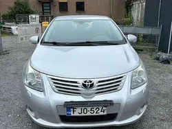 Silber Gebraucht 2010 Toyota Avensis Limousine | 3.100 €