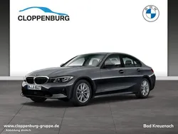 Grau Gebraucht 2021 BMW 330 Limousine | 32.900 € (Superpreis)
