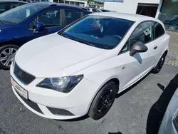 "candy" weiss Gebraucht 2015 Seat Ibiza Reference Kleinwagen | 5.990 € (Fairer Preis)