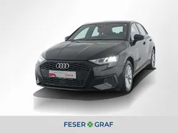 Brillantschwarz Gebraucht 2023 Audi A3 Ambiente Limousine | 20.886 € (Superpreis)