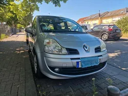Grau Gebraucht 2009 Renault Modus Van / Kleinbus | 3.950 €