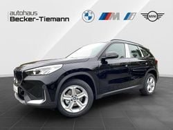Schwarz Neu 2024 BMW X1 Sport Line SUV | 39.890 € (Superpreis)