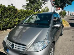 Braun Gebraucht 2005 Mercedes A180 Elegance Kleinwagen | 2.250 €