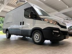 Weiß Gebraucht 2015 Iveco Daily Van / Kleinbus | 7.800 € (Guter Preis)