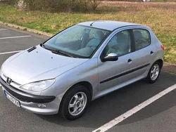 Silber Gebraucht 1999 Peugeot 206 Kleinwagen | 600 € (Superpreis)