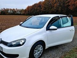 Weiß Gebraucht 2010 VW Golf VI Trendline Limousine | 4.000 € (Guter Preis)