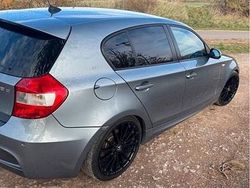 Grau Gebraucht 2006 BMW 118 Kleinwagen | 4.000 € (Teuer)