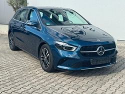 Blau Gebraucht 2023 Mercedes B200 Van / Kleinbus | 29.499 € (Guter Preis)