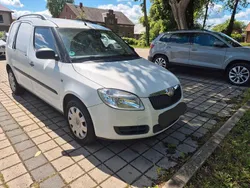 Weiß Gebraucht 2008 Skoda Roomster Limousine | 2.100 € (Guter Preis)