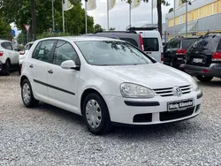 Weiß Gebraucht 2005 VW Golf V Trendline Limousine | 2.990 € (Guter Preis)