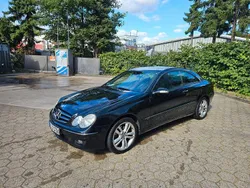 Schwarz Gebraucht 2008 Mercedes CLK200 Avantgarde Coupé | 11.950 € (Teuer)