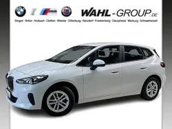 Weiß Gebraucht 2022 BMW 218 Active Tourer Performance Van / Kleinbus | 23.970 € (Guter Preis)