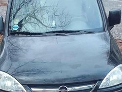 Schwarz Gebraucht 2005 Opel Combo Kombi | 2.050 € (Fairer Preis)