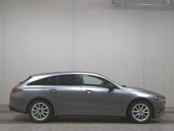 Grau Gebraucht 2022 Mercedes CLA220 Shooting Brake Progressive Kombi | 22.480 € (Superpreis)