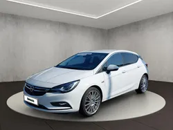 Schneeweiss/summitwhite/arctic Gebraucht 2017 Opel Astra Ultimate Limousine | 11.450 € (Superpreis)