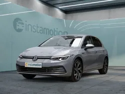 Grau Gebraucht 2024 VW Golf VIII Style Limousine | 30.420 € (Fairer Preis)