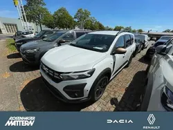 Weiß Gebraucht 2025 Dacia Jogger Extreme Van / Kleinbus | 23.919 € (Teuer)