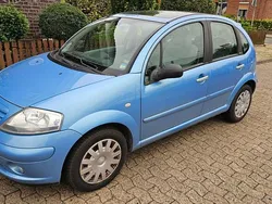 Blau Gebraucht 2003 Citroën C3 Kleinwagen | 1.750 € (Fairer Preis)