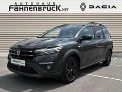 Grau Gebraucht 2022 Dacia Jogger Extreme Van / Kleinbus | 18.490 € (Fairer Preis)