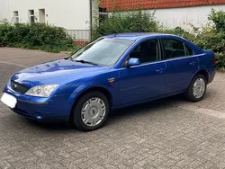 Blau Gebraucht 2001 Ford Mondeo Limousine | 2.190 € (Etwas zu teuer)