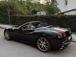Schwarz Gebraucht 2013 Ferrari California Cabrio | 119.200 € (Fairer Preis)