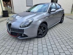 Grau Gebraucht 2017 Alfa Romeo Giulietta Super Kleinwagen | 10.980 € (Fairer Preis)