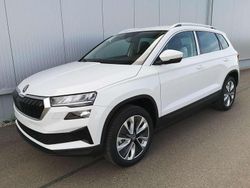 Nevadaweiß metallic Neu 2025 Skoda Karoq Selection SUV | 38.140 € (Fairer Preis)