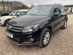 Deep black perleffekt Gebraucht 2011 VW Tiguan Sportline SUV | 12.450 € (Etwas zu teuer)