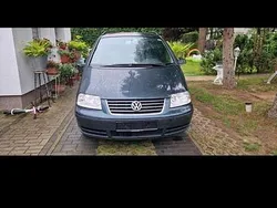 Grün Gebraucht 2004 VW Sharan Van / Kleinbus | 3.500 € (Etwas zu teuer)