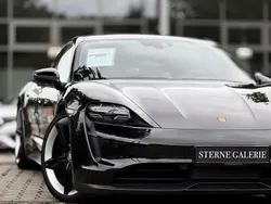Schwarz Gebraucht 2020 Porsche Taycan 4S Limousine | 60.900 € (Etwas zu teuer)