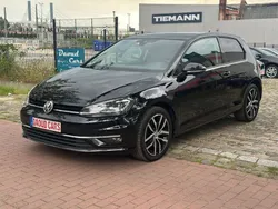 Schwarz Gebraucht 2017 VW Golf VII Highline Limousine | 12.999 € (Guter Preis)