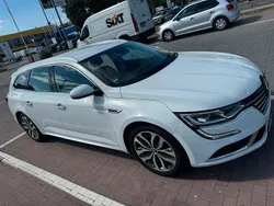 Weiß Gebraucht 2018 Renault Talisman Kombi | 8.600 € (Fairer Preis)
