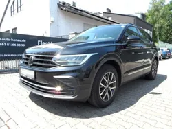 Schwarz Gebraucht 2022 VW Tiguan Life SUV | 21.400 € (Fairer Preis)