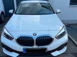 Weiß Gebraucht 2022 BMW 116 Sport Line Kleinwagen | 18.600 € (Superpreis)