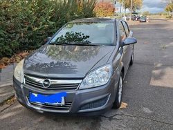 Grau Gebraucht 2007 Opel Astra Cosmo Limousine | 1.999 € (Fairer Preis)