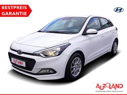 Weiß Gebraucht 2017 Hyundai i20 Basis Kleinwagen | 10.990 € (Teuer)