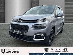 Grau Gebraucht 2020 Citroën Berlingo Feel Van / Kleinbus | 21.900 € (Etwas zu teuer)