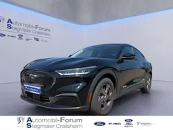 Iridiumschwarz metallic Gebraucht 2023 Ford Mustang Mach-E Extended Range SUV | 29.840 € (Superpreis)
