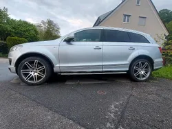Silber Gebraucht 2008 Audi Q7 S-Line SUV | 7.000 € (Fairer Preis)