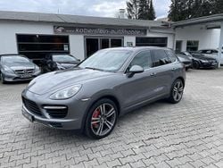 Grau (metallic) Gebraucht 2011 Porsche Cayenne Turbo SUV | 19.850 € (Guter Preis)