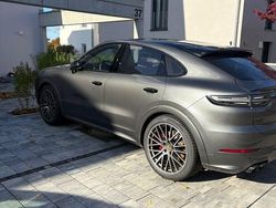 Grau Gebraucht 2022 Porsche Cayenne GTS SUV | 105.000 €